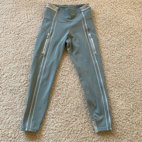 Athleta Rainier Evolve 7/8 tights leggings, xs - Picture 8 of 14